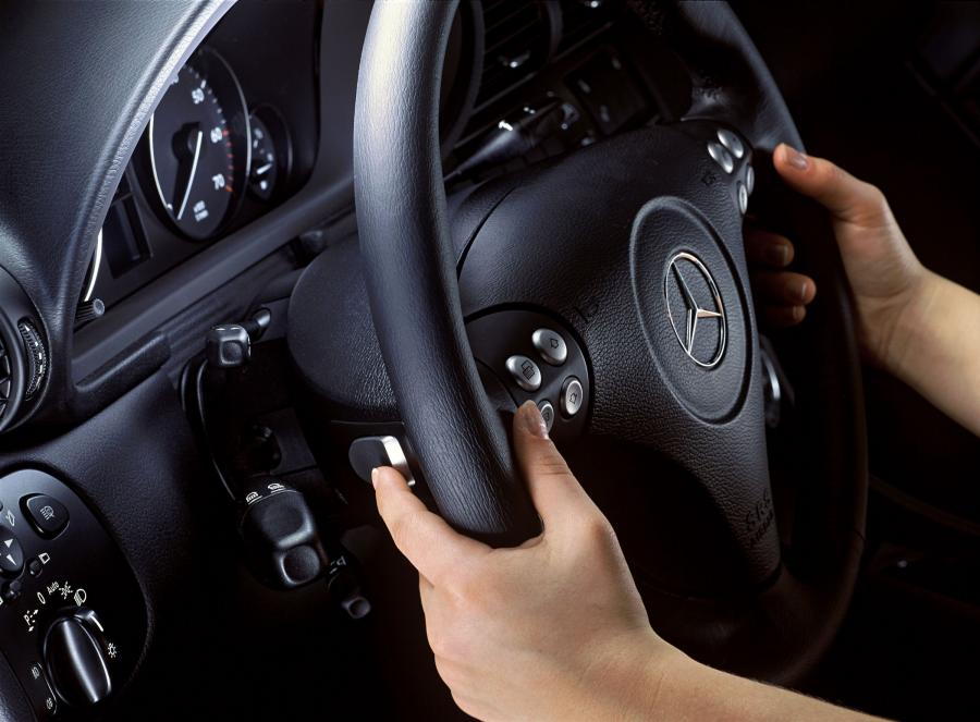  Mercedes-Benz C-Class 2004 года  (фото 44 из 88)